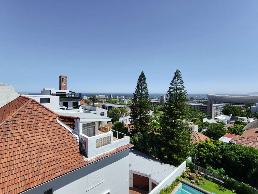 2 Bedroom Property for Sale in Green Point Western Cape